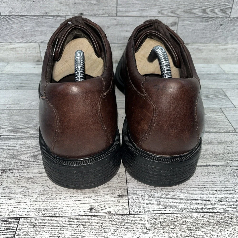 Rockport look polished